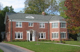 1020 Highland Avenue (Colonial Revival)
